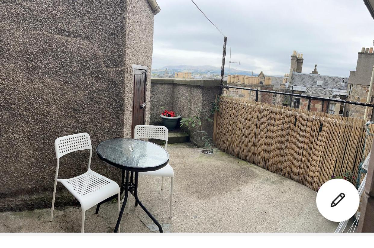 Old Town View Apartment エディンバラ エクステリア 写真