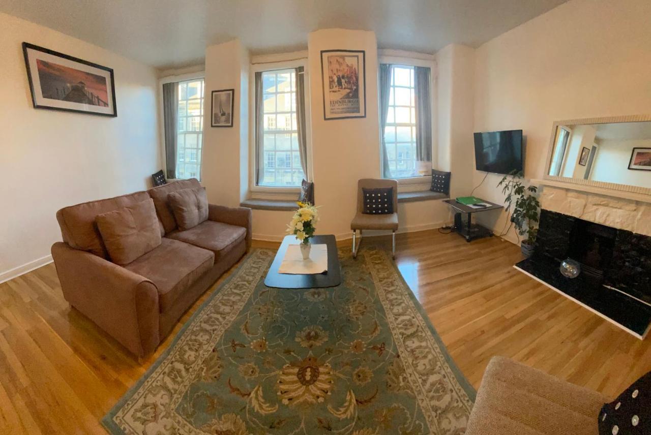 Old Town View Apartment エディンバラ エクステリア 写真
